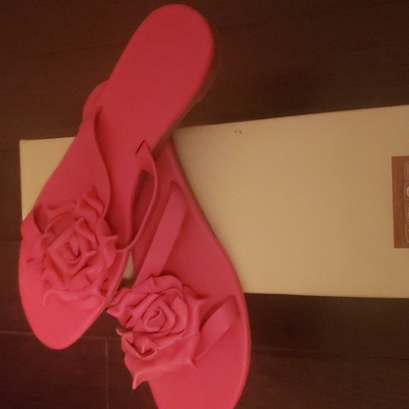 Sandals - Picture 4 of 8